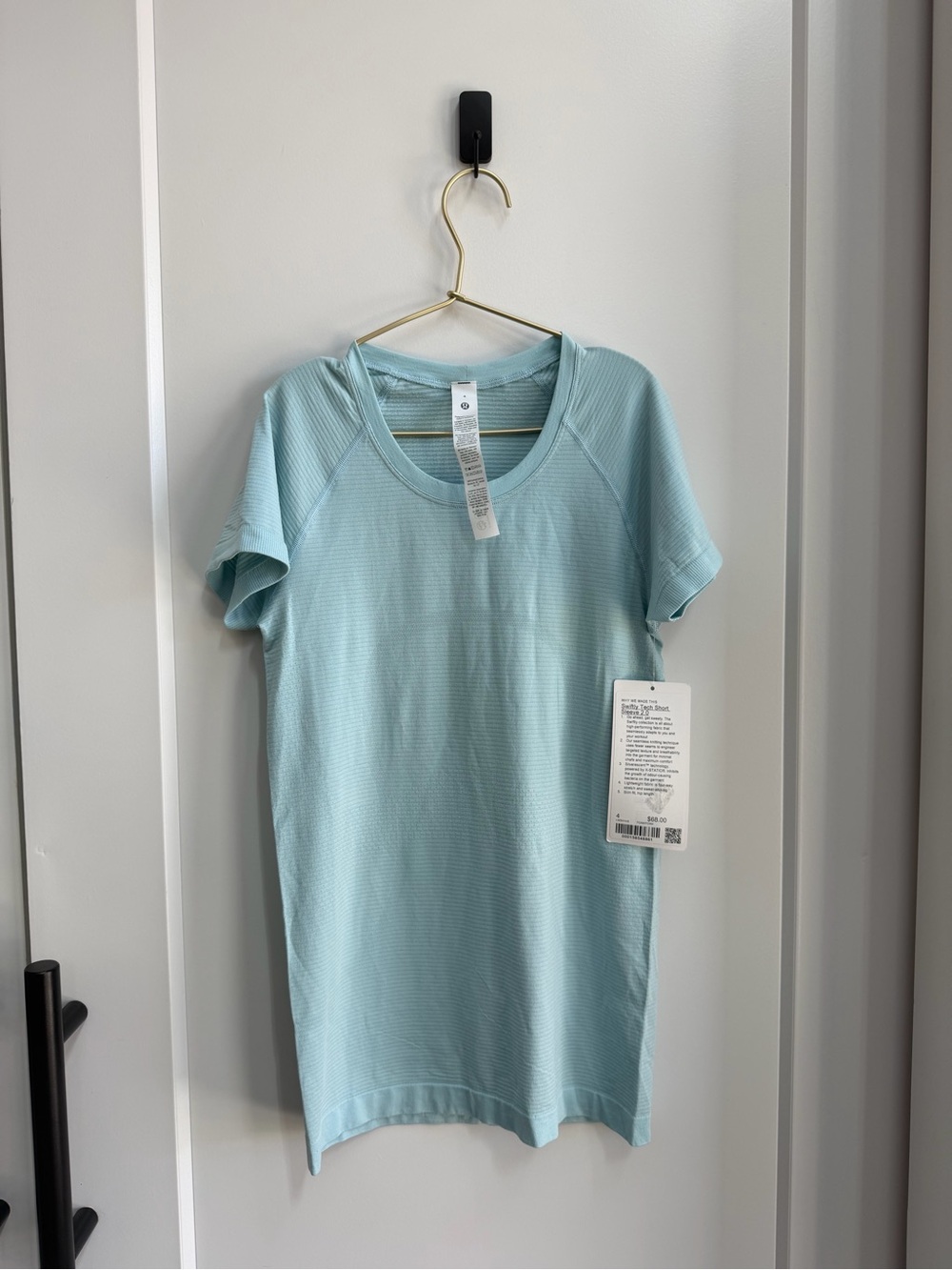 🦋 NWT Sz 4 lululemon Light Aqua Swiftly Tech Short-Sleeve longer length